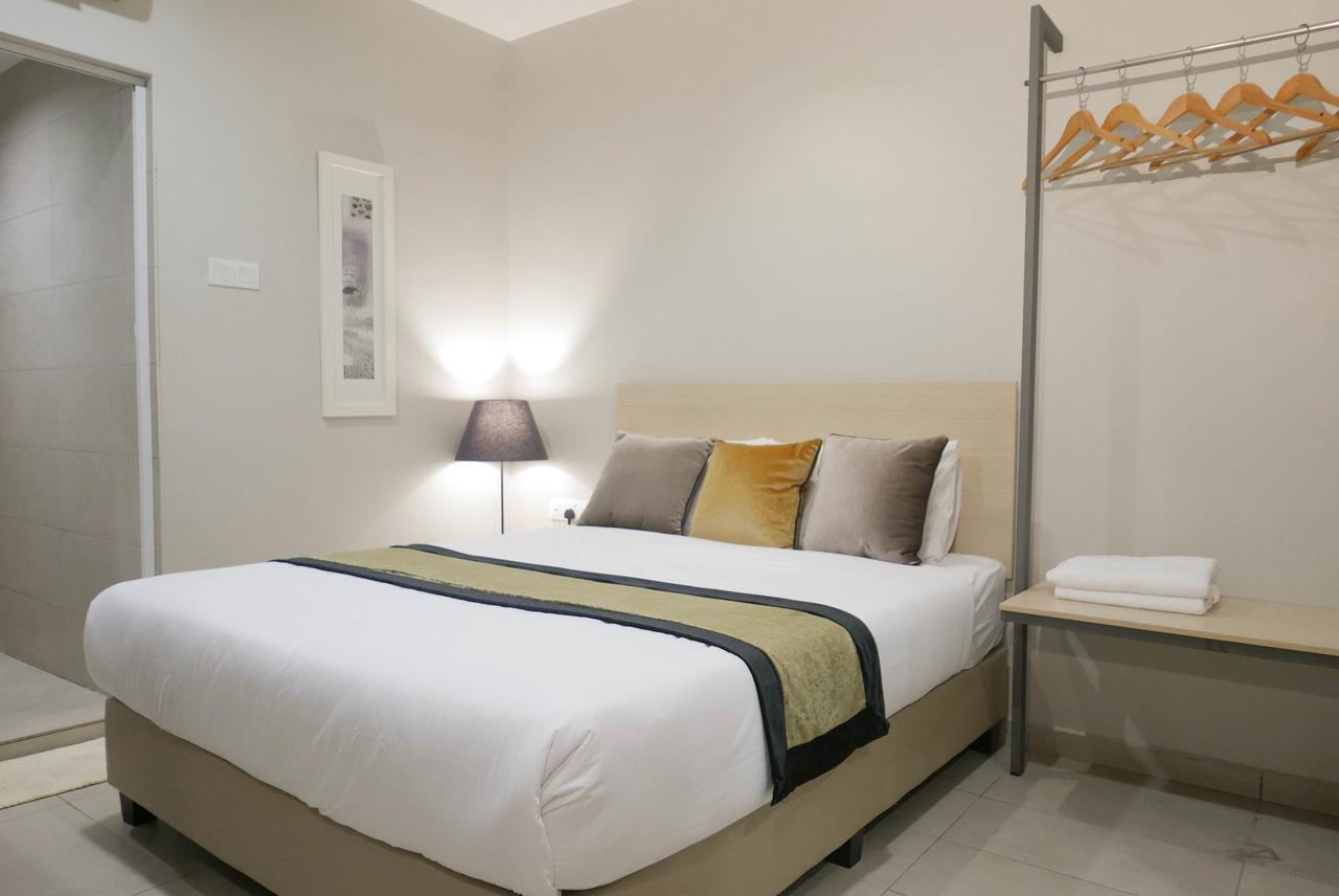 Country Inn Кулаи Экстерьер фото