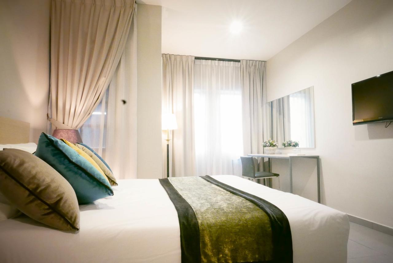 Country Inn Кулаи Экстерьер фото